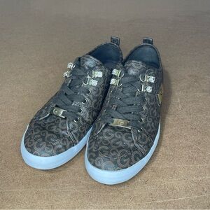 GBG Los Angeles sneakers women’s sz 7m